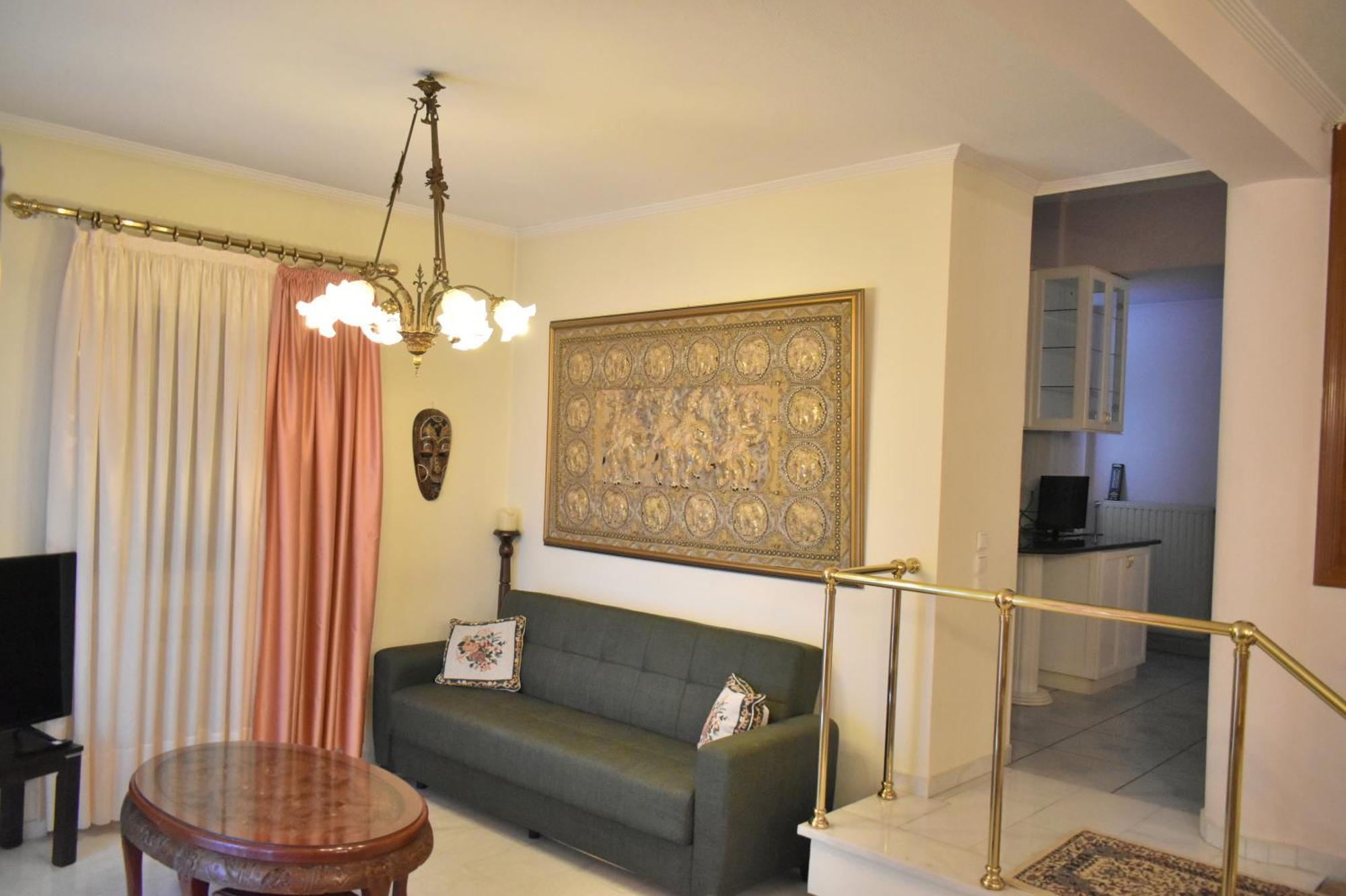 Comfortable Opposite The Park *
